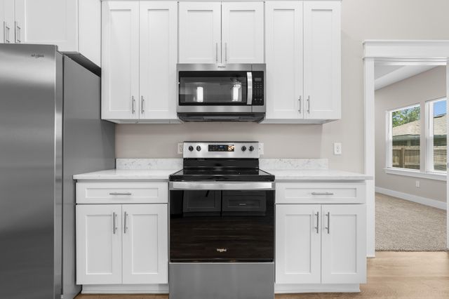 5 Romana Lane, Mary Esther, FL 32569