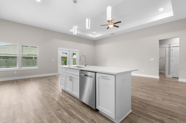 5 Romana Lane, Mary Esther, FL 32569