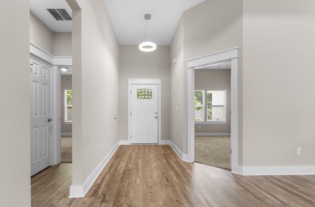 5 Romana Lane, Mary Esther, FL 32569