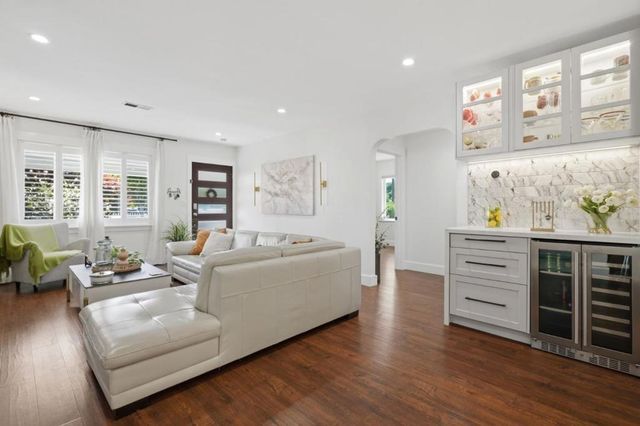 3101 Glendale Avenue, Redwood City, CA 94063