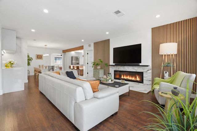 3101 Glendale Avenue, Redwood City, CA 94063