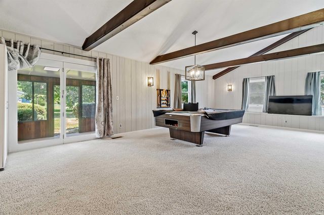 499 Overlook Drive, Upland, IN 46989