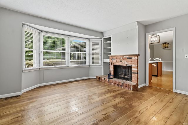 499 Overlook Drive, Upland, IN 46989