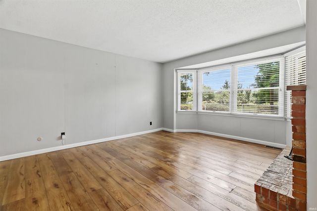 499 Overlook Drive, Upland, IN 46989