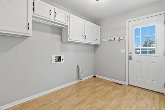 499 Overlook Drive, Upland, IN 46989