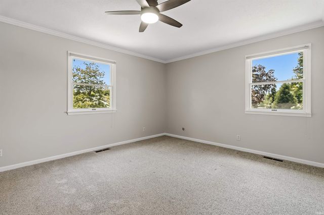 499 Overlook Drive, Upland, IN 46989