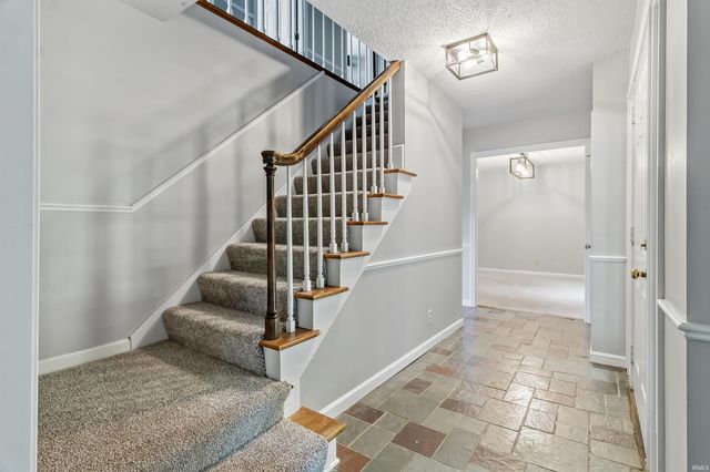 499 Overlook Drive, Upland, IN 46989
