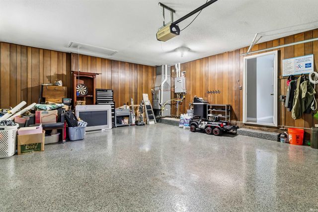 499 Overlook Drive, Upland, IN 46989