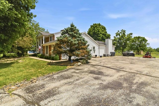 499 Overlook Drive, Upland, IN 46989