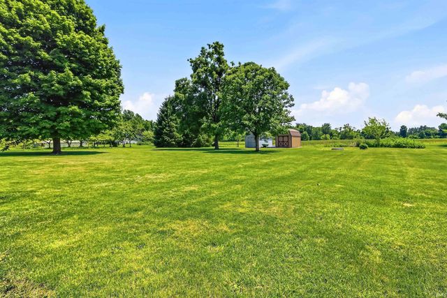 499 Overlook Drive, Upland, IN 46989