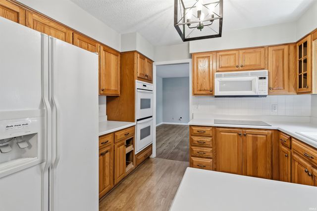 499 Overlook Drive, Upland, IN 46989