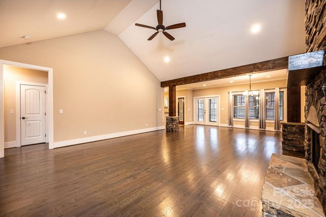 3911 13th Street NE, Hickory, NC 28601