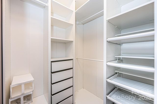 3911 13th Street NE, Hickory, NC 28601