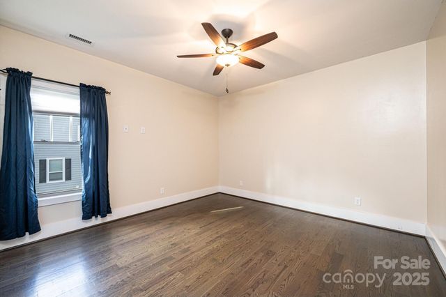 3911 13th Street NE, Hickory, NC 28601