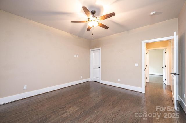 3911 13th Street NE, Hickory, NC 28601