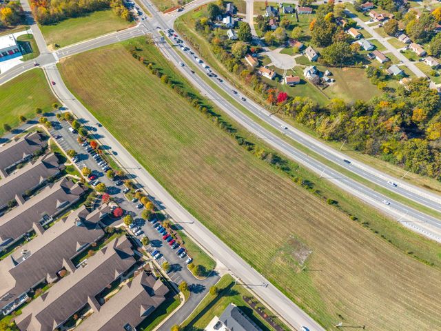 251 Arrowood Dr, Clarksville, TN 37042