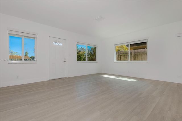 1511-1513 NW 8th Ave, Fort Lauderdale, FL 33311