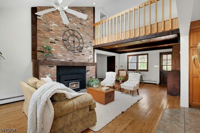 94 Brook Dr, Watchung Boro, NJ 07069