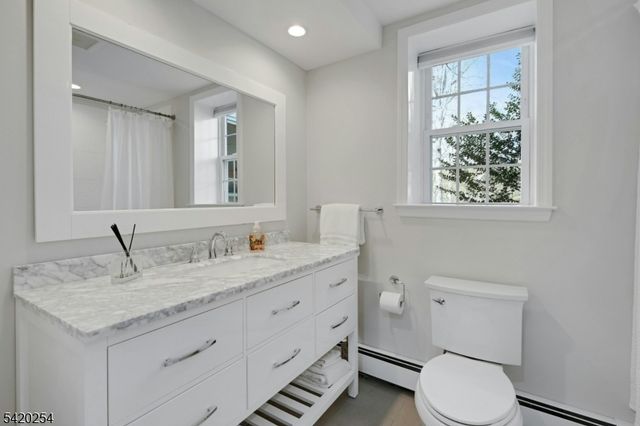 94 Brook Dr, Watchung Boro, NJ 07069