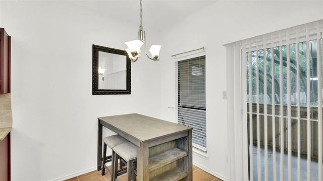 9100 Mountain Ridge DR 102, Austin, TX 78759