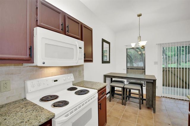 9100 Mountain Ridge DR 102, Austin, TX 78759