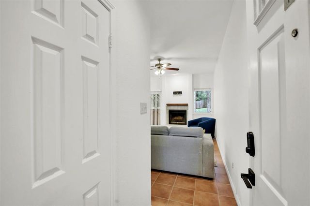 9100 Mountain Ridge DR 102, Austin, TX 78759