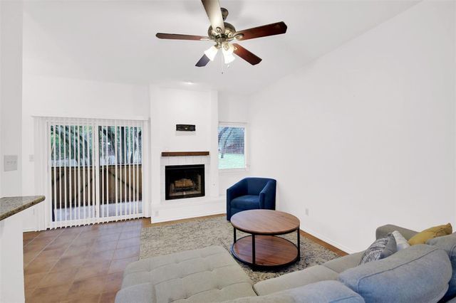 9100 Mountain Ridge DR 102, Austin, TX 78759