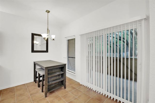 9100 Mountain Ridge DR 102, Austin, TX 78759