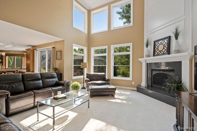 5557 Cobble Lane, Webster Township, MI 48130