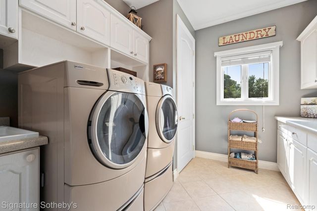 5557 Cobble Lane, Webster Township, MI 48130