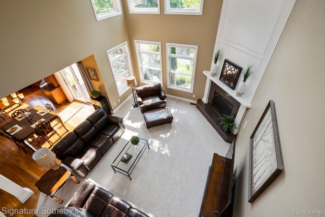 5557 Cobble Lane, Webster Township, MI 48130