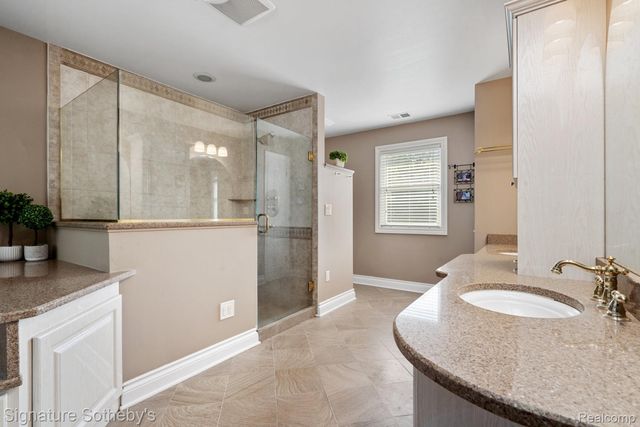 5557 Cobble Lane, Webster Township, MI 48130