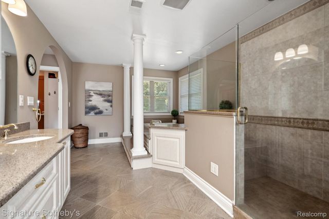 5557 Cobble Lane, Webster Township, MI 48130