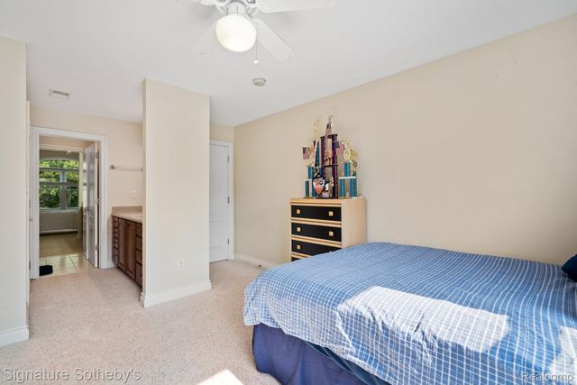 5557 Cobble Lane, Webster Township, MI 48130