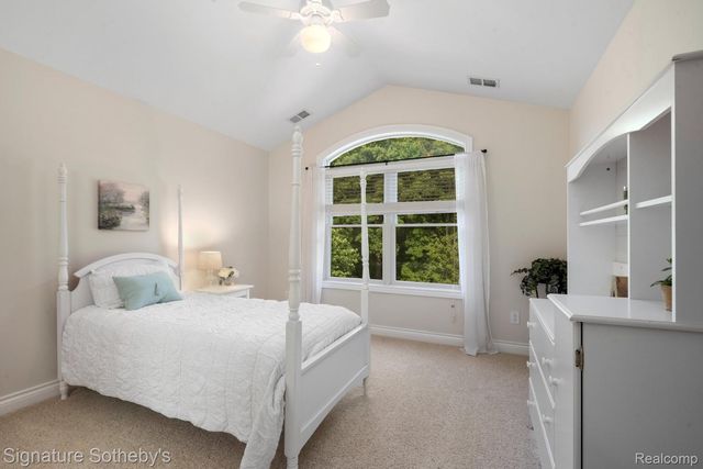 5557 Cobble Lane, Webster Township, MI 48130