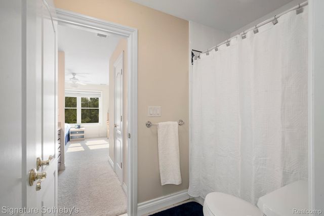 5557 Cobble Lane, Webster Township, MI 48130