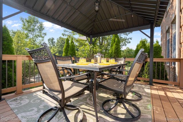 5557 Cobble Lane, Webster Township, MI 48130