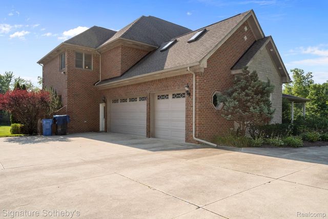 5557 Cobble Lane, Webster Township, MI 48130