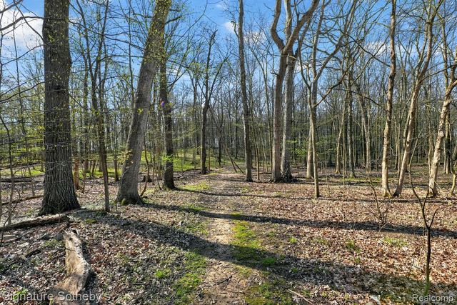 5557 Cobble Lane, Webster Township, MI 48130