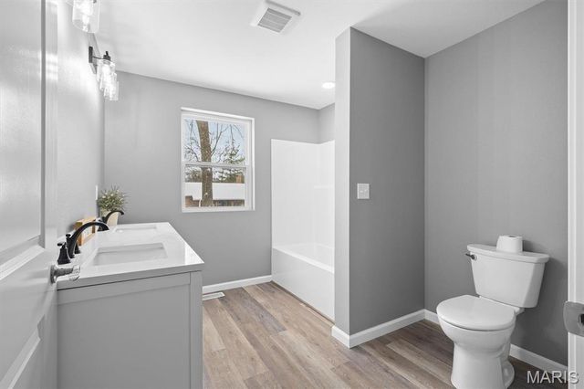 436 N Olive Street, Trenton, IL 62293