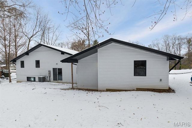 436 N Olive Street, Trenton, IL 62293