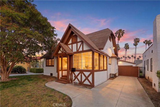 5612 S Rimpau, Los Angeles, CA 90043