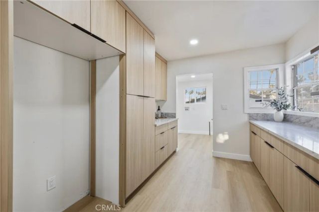 5612 S Rimpau, Los Angeles, CA 90043