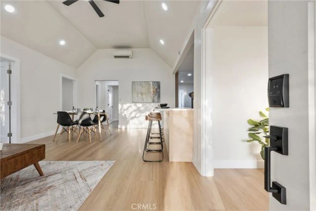 5612 S Rimpau, Los Angeles, CA 90043