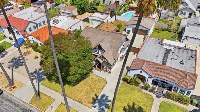 5612 S Rimpau, Los Angeles, CA 90043
