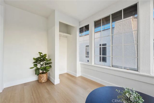 5612 S Rimpau, Los Angeles, CA 90043