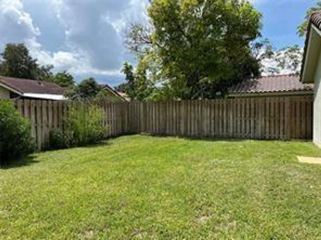 2793 NW 95th Avenue, Coral Springs, FL 33065