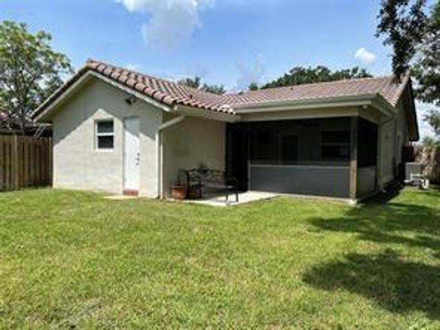 2793 NW 95th Avenue, Coral Springs, FL 33065