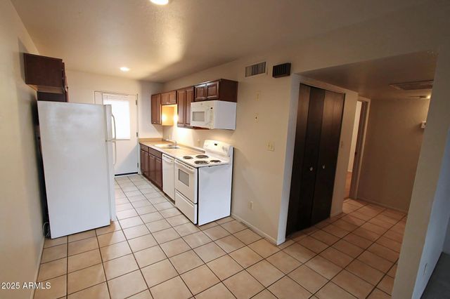 1008 N PUEBLO Drive, Casa Grande, AZ 85122