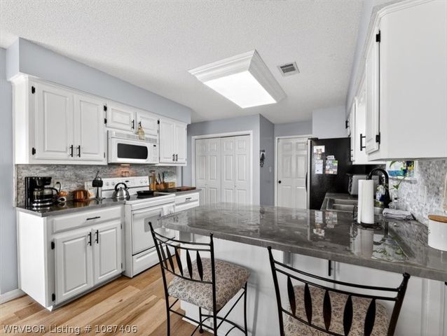 103 W Dora, Poteau, OK 74953